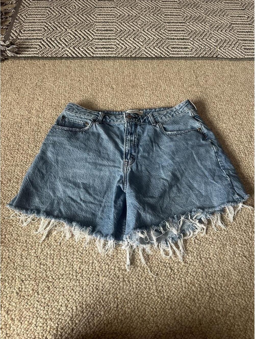Abercrombie & Fitch blue denim shorts